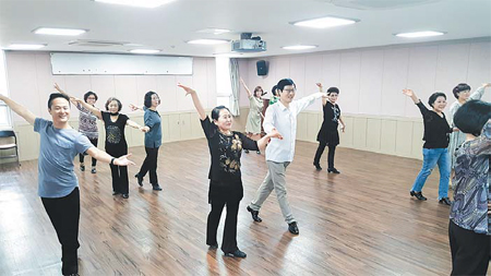 리듬에 맞춰 다함께 차차차∼∼