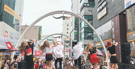 BIFF광장 문화공연 신나요