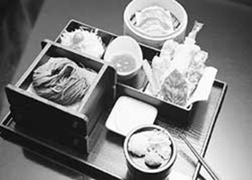 쫄깃 면발， 진한 국물 `우동나라'