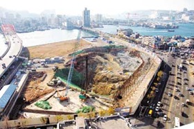 롯데월드 굴토공사 `한창'