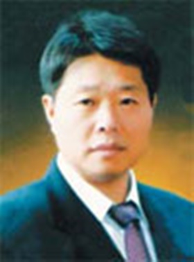 김현진 한국자유총연맹 부산중구지회장 한국자유총연맹 총재로부터 공로패 수상