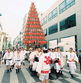 화려했던 불꽃쇼, 체험행사로 즐거웠던 `자갈치축제'