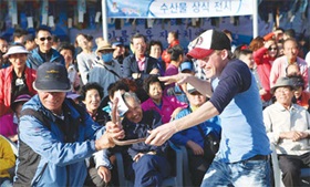자갈치축제로 오이소!