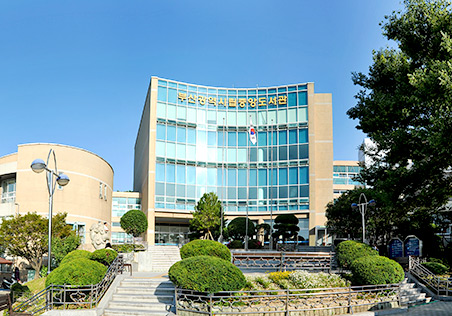 Joongang Municipal Library 1